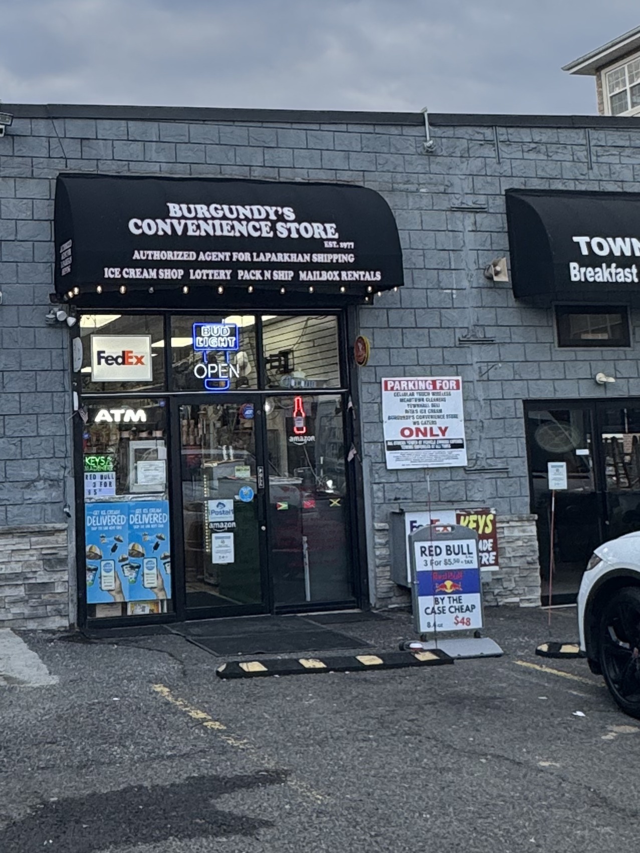 Burgundy's Convenience Store — Englewood, NJ